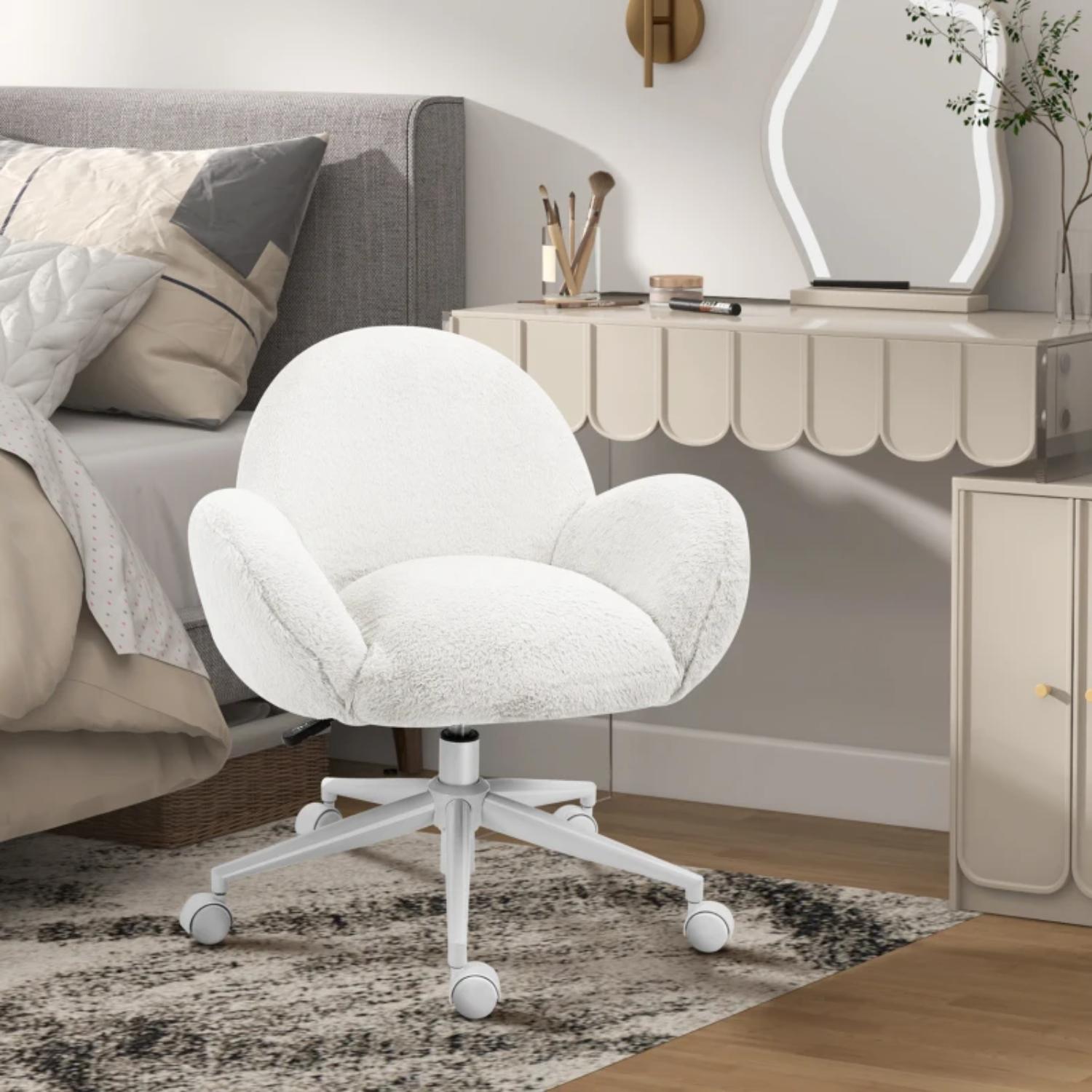 Alice Fluffy Desk Chair